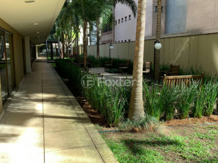 Image 7 - 1039353